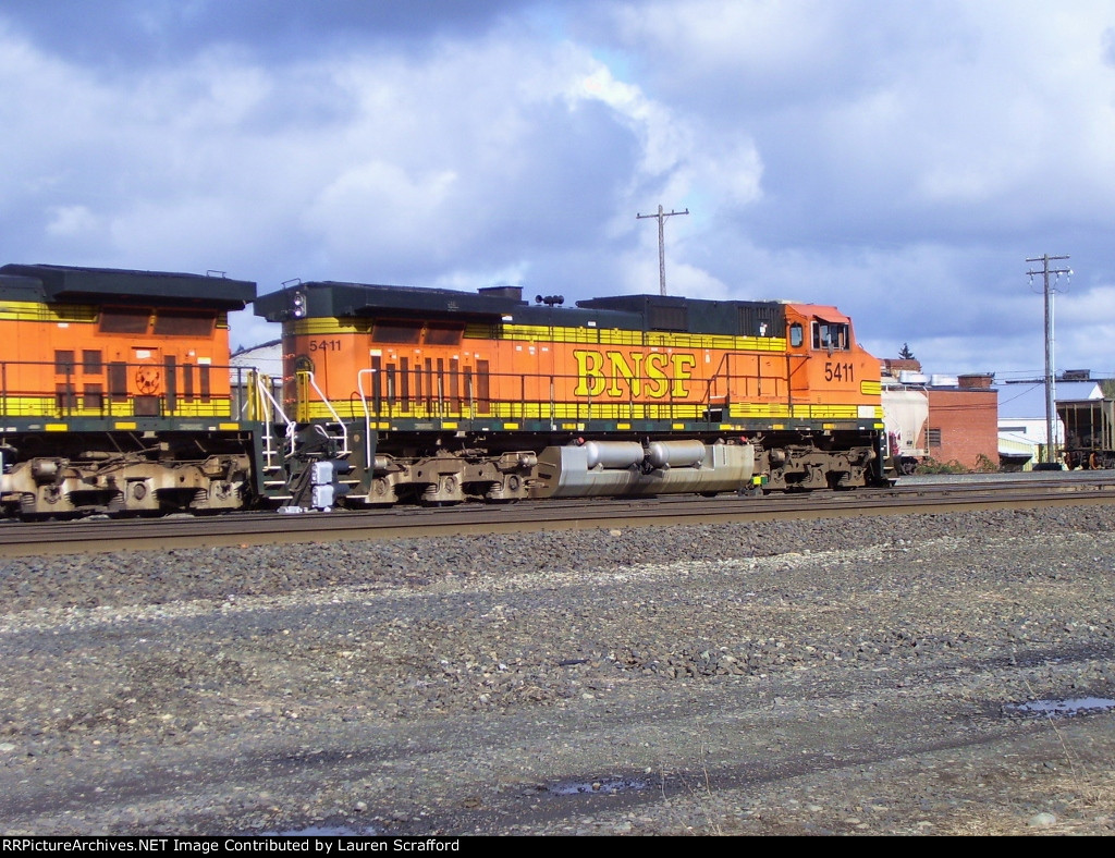 BNSF 5411